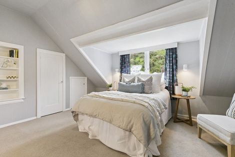 Photo of property in 230 Queens Drive, Lyall Bay, Wellington, 6022