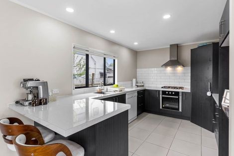 Photo of property in 58a Tironui Road, Takanini, 2112