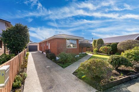 Photo of property in 43 Severn Street, Green Island, Dunedin, 9018