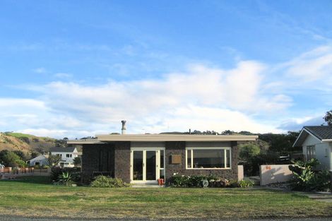 Photo of property in 64 Le Quesne Road, Bay View, Napier, 4104