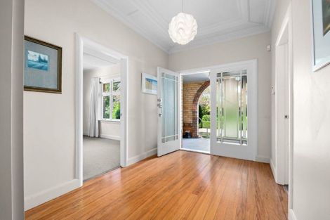 Photo of property in 15 Fairfield Road, Fairfield, Hamilton, 3214