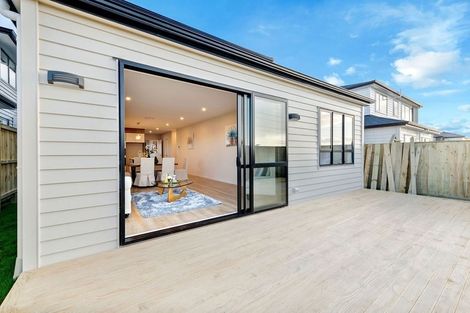 Photo of property in 60 Tir Conaill Avenue, Flat Bush, Auckland, 2019