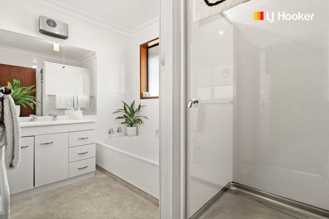 Photo of property in 5-5a Mornington Road, Balaclava, Dunedin, 9011