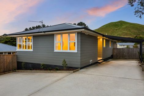 Photo of property in 5 Kaituna Street, Waitangirua, Porirua, 5024