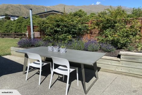 Photo of property in 11 Niger Street, Wanaka, 9305