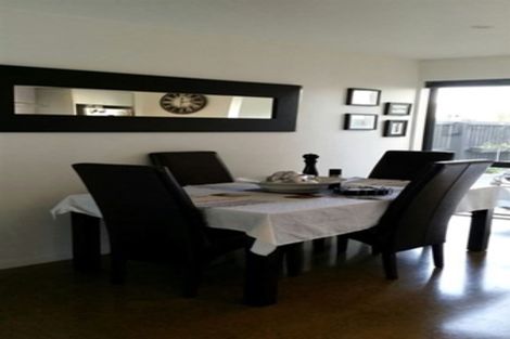 Photo of property in 2/235 Lincoln Road, Addington, Christchurch, 8024