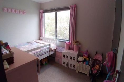 Photo of property in 24 Springtime Crescent, Stanmore Bay, Whangaparaoa, 0932