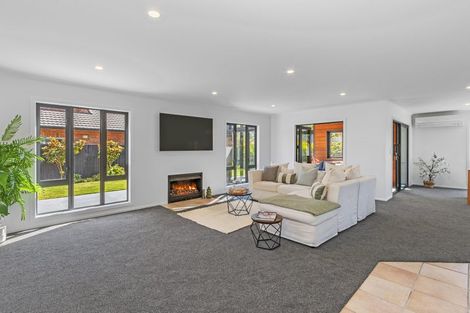 Photo of property in 153 Regent's Park Drive, Casebrook, Christchurch, 8051