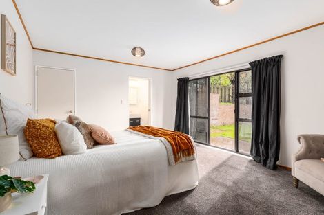 Photo of property in 15 Duval Grove, Tawa, Wellington, 5028