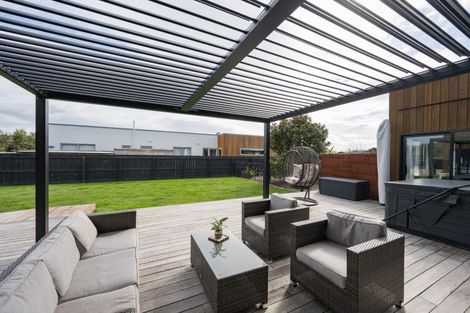 Photo of property in 12 Puketutu Grove, Motueka, 7120