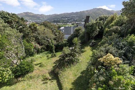 Photo of property in 16 Waru Street, Khandallah, Wellington, 6035