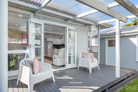 Photo of property in 8 Huia Street, Petone, Lower Hutt, 5012