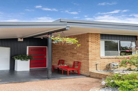 Photo of property in 149 Bradbury Road, Botany Downs, Auckland, 2010