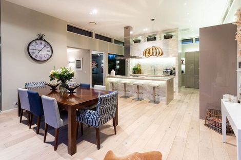 Photo of property in 455 Sawyers Arms Road, Harewood, Christchurch, 8051