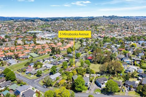 Photo of property in 5 Mirrabooka Avenue, Botany Downs, Auckland, 2010