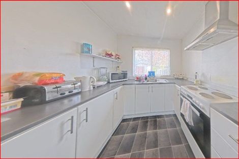 Photo of property in 2a Cherrywood Place, Western Heights, Rotorua, 3015