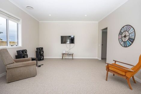 Photo of property in 69 Barraud Street, Dannevirke, 4930