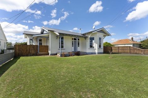 Photo of property in 2 Brunswick Road, Aramoho, Whanganui, 4500