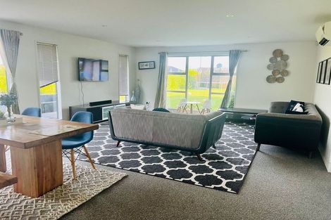 Photo of property in 24 Burnham School Road, Rolleston, 7614