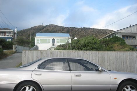 Photo of property in 8 The Parade, Paekakariki, 5034