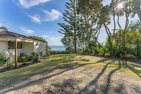 Photo of property in 81 Duncansby Road, Stanmore Bay, Whangaparaoa, 0932