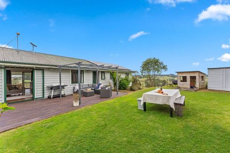 Photo of property in 211 Whitehills Road, Waitoki, Silverdale, 0994