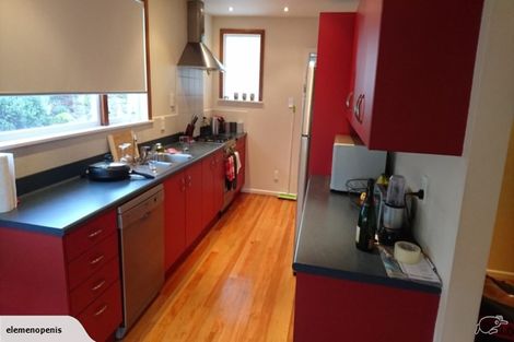 Photo of property in 43 Turville Crescent, Newlands, Wellington, 6037