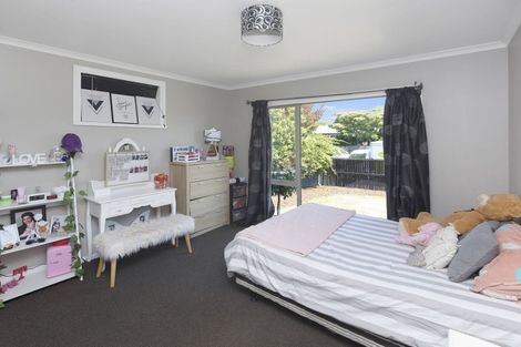 Photo of property in 11 Shearer Avenue, Papanui, Christchurch, 8052