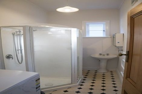 Photo of property in 64 Wright Street, Mount Cook, Wellington, 6021