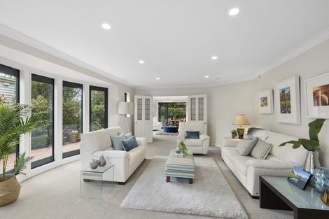 Photo of property in 29 Marina Grove, Hutt Central, Lower Hutt, 5010