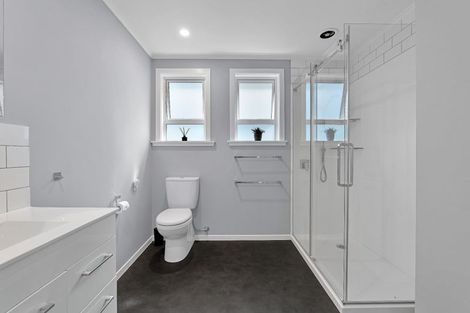 Photo of property in 10 Pembroke Street, Westown, New Plymouth, 4310