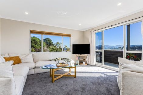 Photo of property in 81 Nevay Road, Miramar, Wellington, 6022