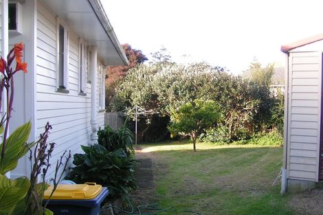 Photo of property in 8 Serjeant Street, Henderson, Auckland, 0612