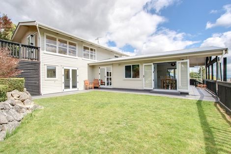 Photo of property in 23 Awarua Crescent, Havelock North, 4130
