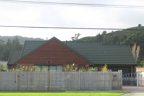 Photo of property in 1/239 Stokes Valley Road, Stokes Valley, Lower Hutt, 5019