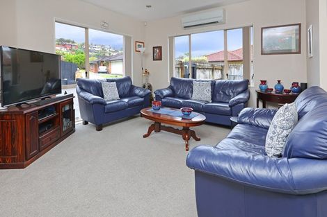 Photo of property in 80 San Marino Drive West, Henderson, Auckland, 0612