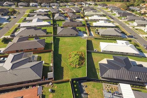 Photo of property in 27 Fairfax Crescent, Pyes Pa, Tauranga, 3112