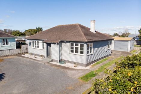 Photo of property in 9 Hayward Road, Ngatea, 3503