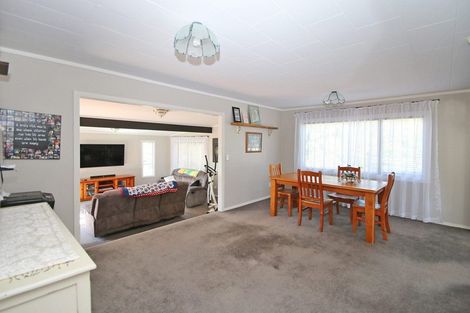 Photo of property in 54 Foster Road, Temple View, Hamilton, 3218