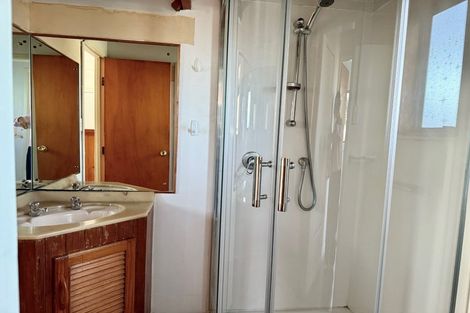 Photo of property in 624 Whangaparaoa Road, Stanmore Bay, Whangaparaoa, 0932