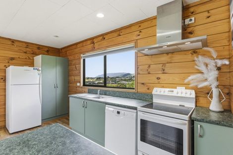 Photo of property in 130 Renown Road, Raumati South, Paraparaumu, 5032