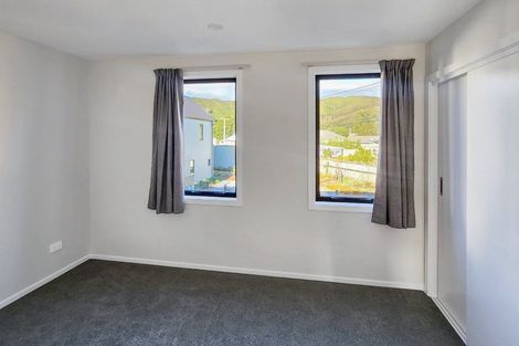 Photo of property in 2/130 Cambridge Terrace, Fairfield, Lower Hutt, 5011