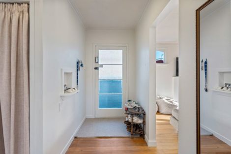 Photo of property in 39 Oakland Street, Andersons Bay, Dunedin, 9013