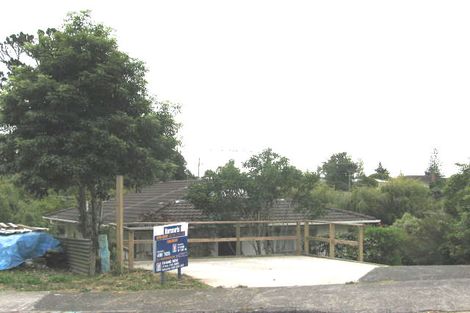 Photo of property in 2/30 Paramu Avenue, Birkdale, Auckland, 0626