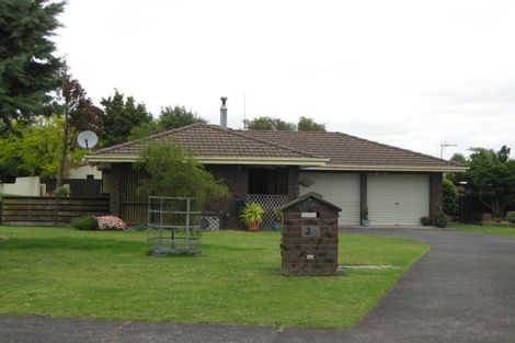 Photo of property in 21 Brockton Avenue, Conifer Grove, Takanini, 2112