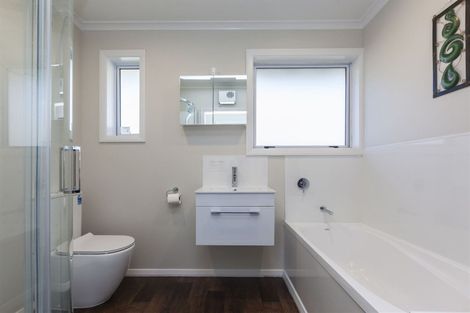 Photo of property in 16 Carbine Place, Sockburn, Christchurch, 8042