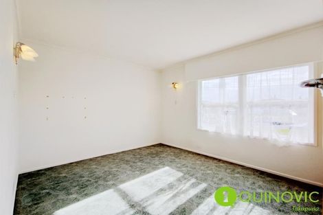 Photo of property in 520 Glenfield Road, Glenfield, Auckland, 0629