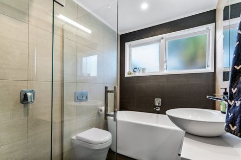 Photo of property in 1/13-15a Campbell Road, Takapuna, Auckland, 0622