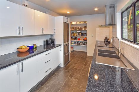 Photo of property in 21 Orinda Close, Botany Downs, Auckland, 2010