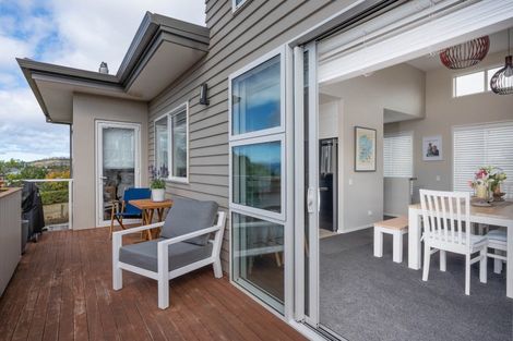 Photo of property in 3b Isobel Street, Acacia Bay, Taupo, 3330